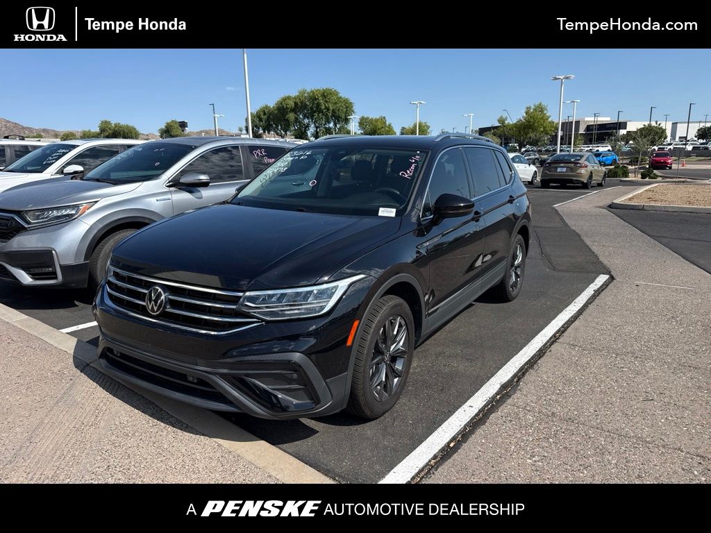 Thumbnail: 2022 Volkswagen Tiguan - 1