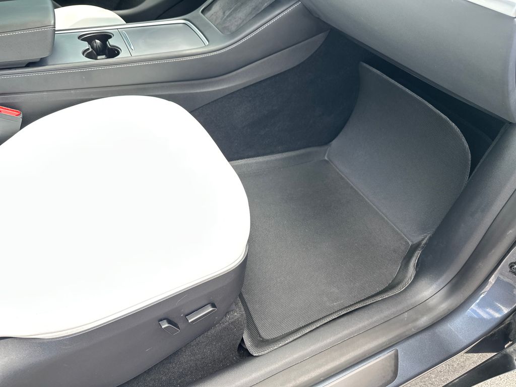 Used Car 2023 Tesla Model Y  Long Range For Sale Under $35,000 In Austin, Texas