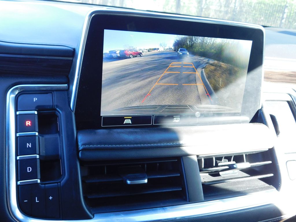 Thumbnail: 2021 Chevrolet Tahoe - 12