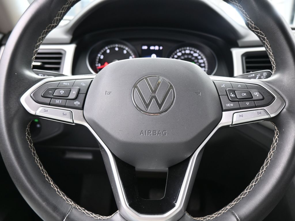 Used 2021 Gray Volkswagen 3.6L V6 SE w/Technology image 25