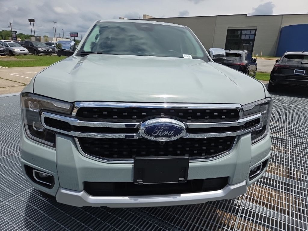 Used 2024 Green Ford Lariat image 8