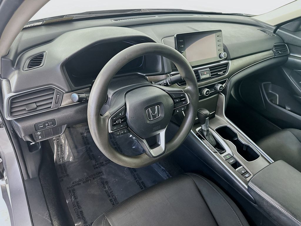 Used 2022 Silver Honda LX image 29