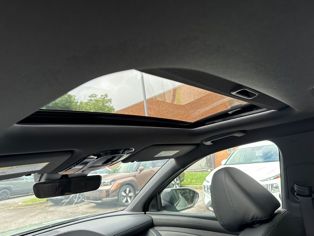 2025 Hyundai Santa Cruz SEL Activity photo 13