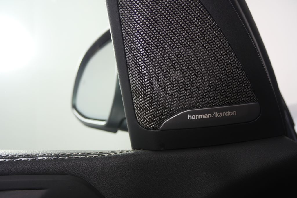 Thumbnail: 2026 BMW X5 - 9