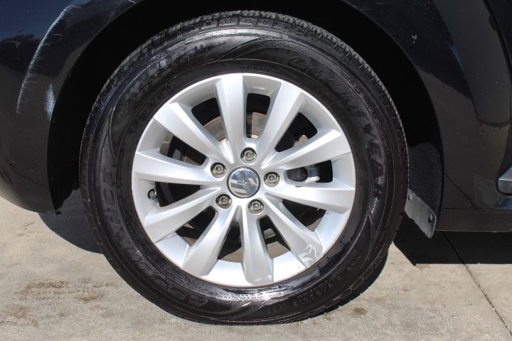 Used Car 2016 Volkswagen Beetle  1.8t Classic For Sale Under $15,000 In Georgetown, Texas