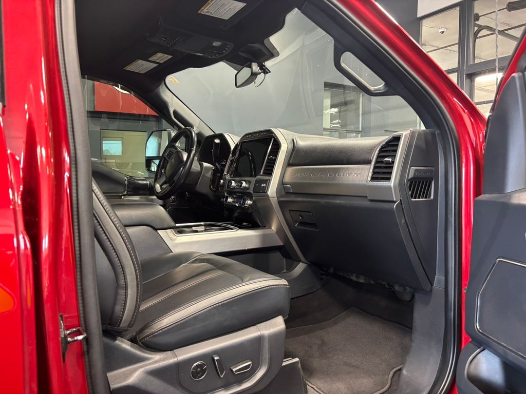 2022 Ford F-350SD Platinum
