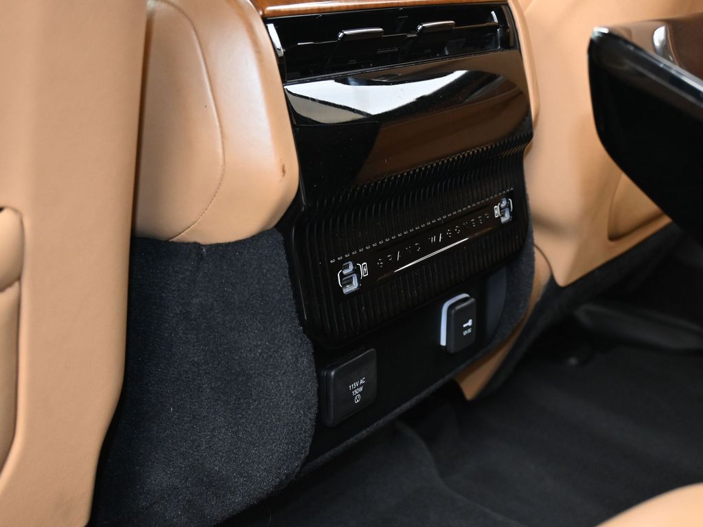 Used 2022 Bright White Clearcoat Jeep Series III image 43