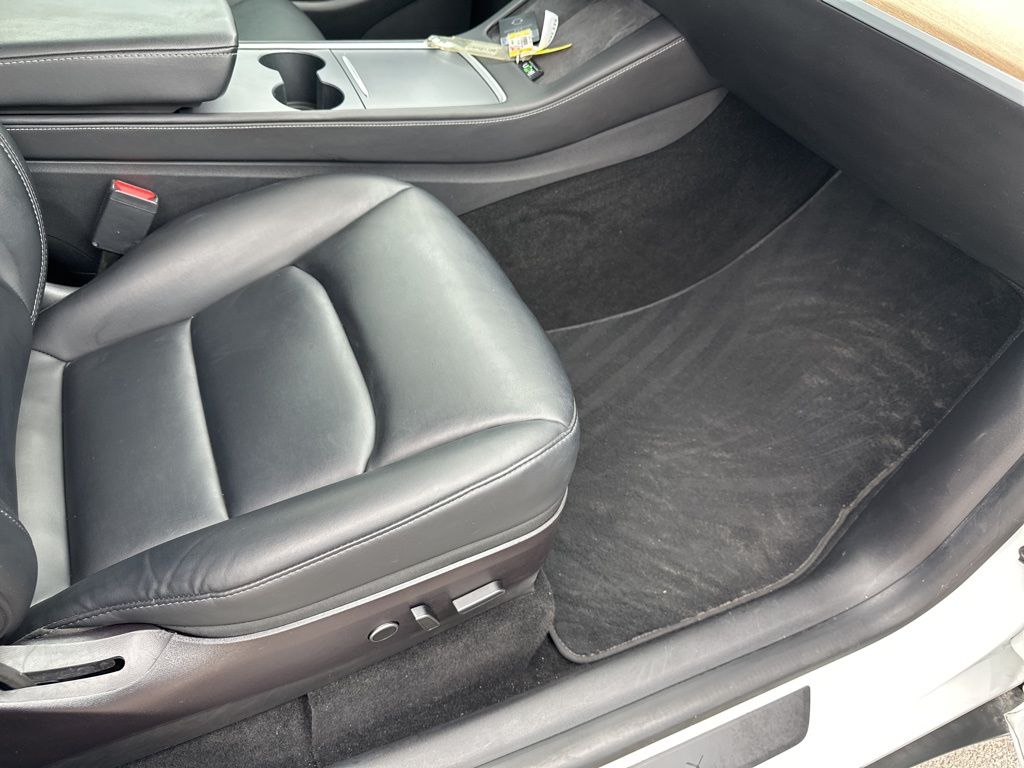 Used Car 2021 Tesla Model Y  Long Range For Sale Under $30,000 In Austin, Texas