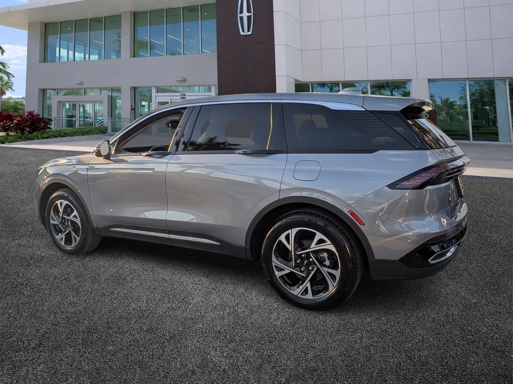 new 2025 Lincoln Nautilus car, priced at $55,728