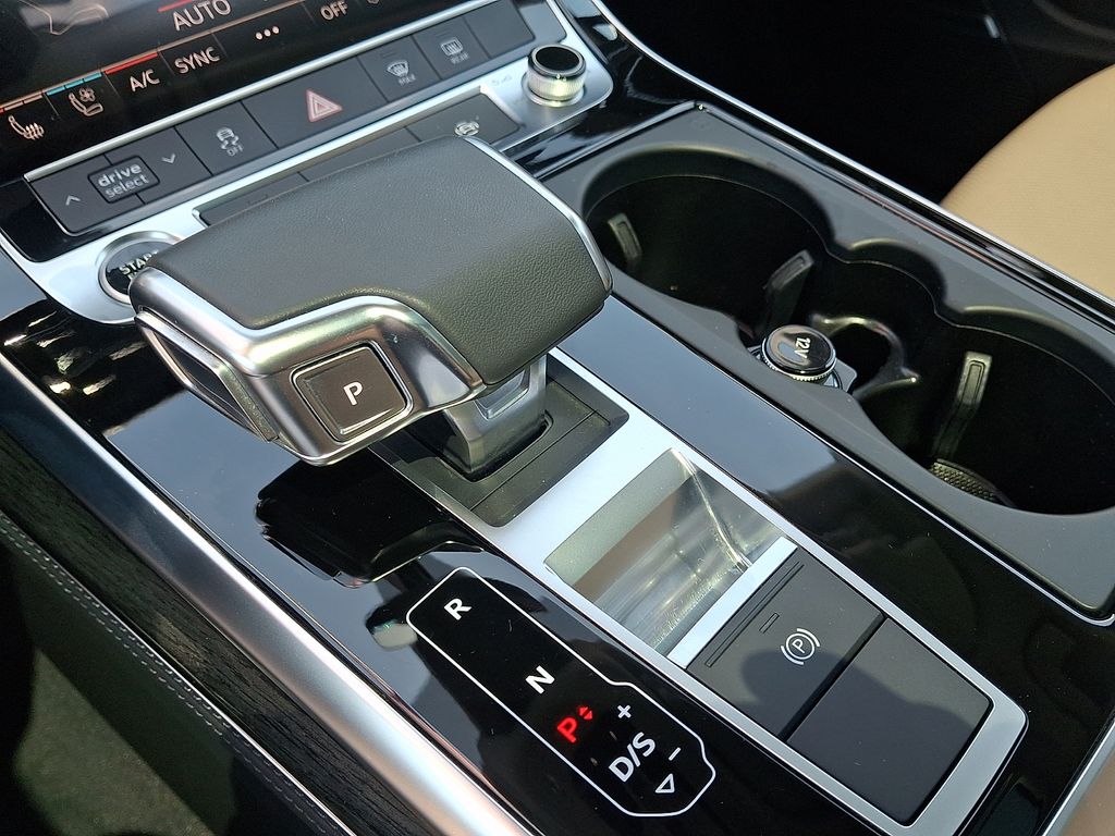 Thumbnail: 2023 Audi Q7 - 15