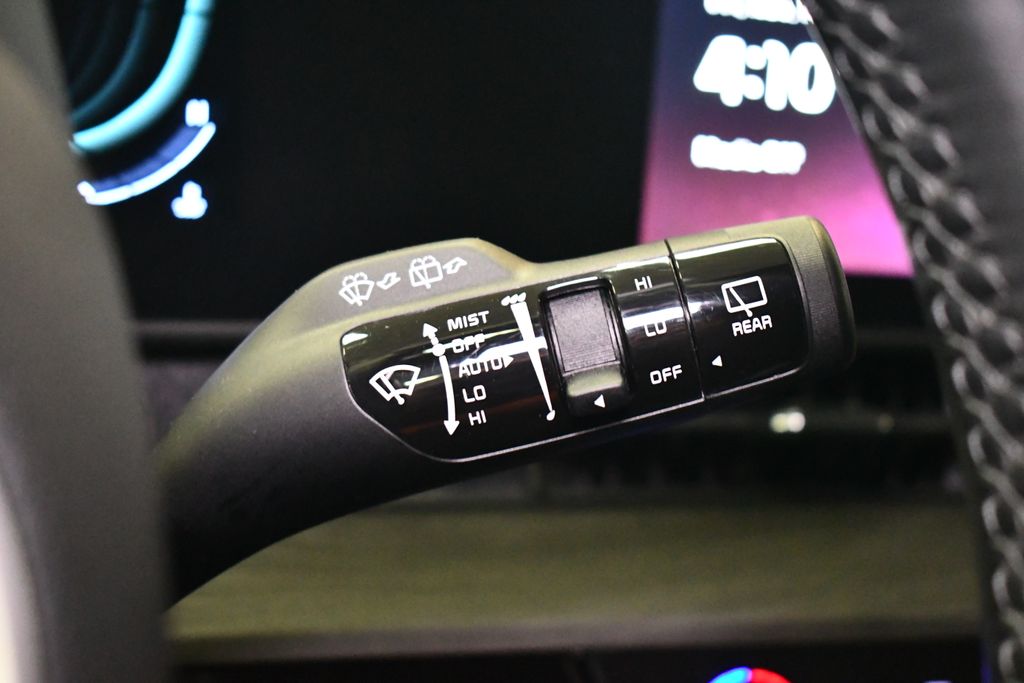 Thumbnail: 2023 Kia Sportage - 25