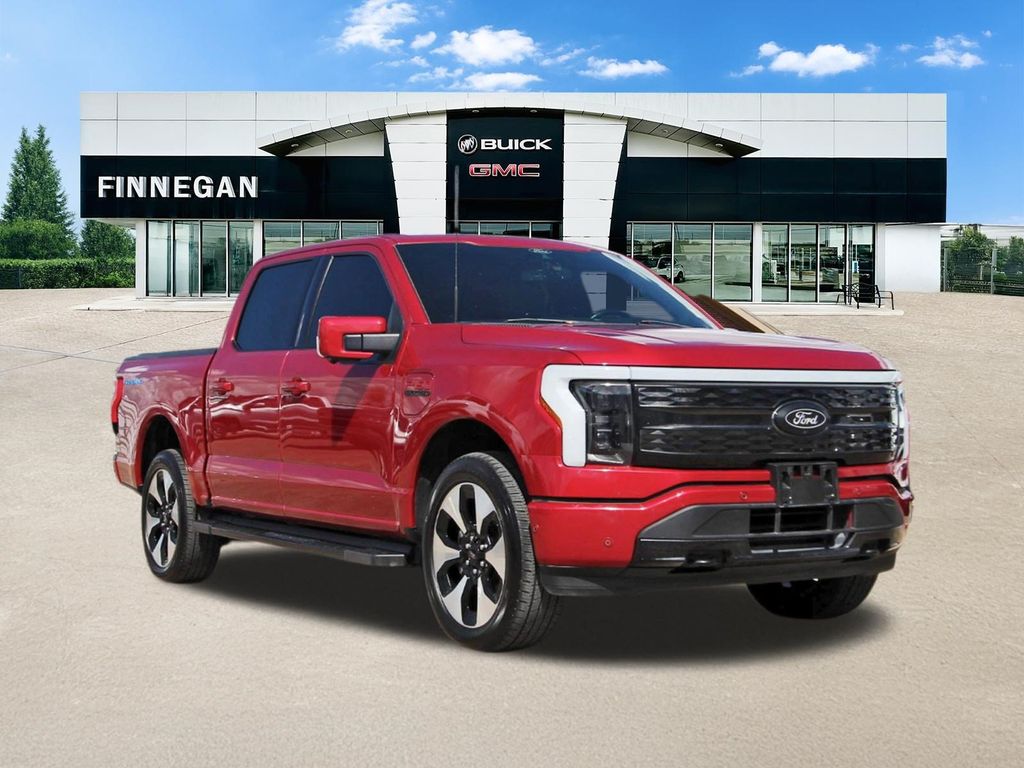 2022 Ford F-150 Lightning Platinum SuperCrew AWD