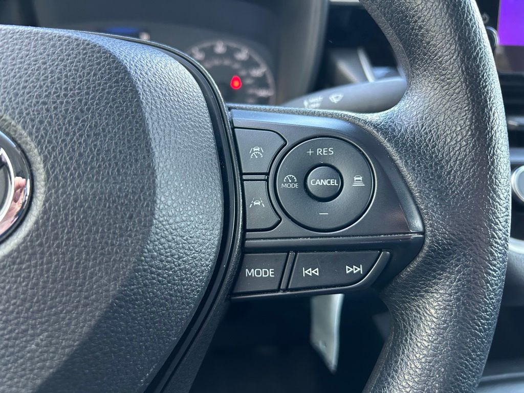 Thumbnail: 2023 Toyota Corolla - 17