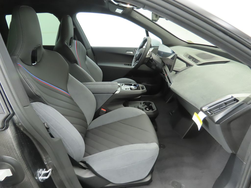Thumbnail: 2026 BMW iX - 20