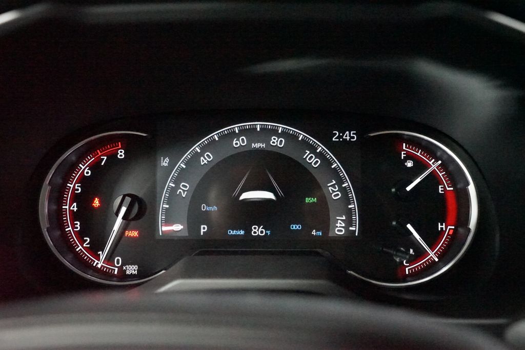 2025 Toyota RAV4 XLE 15