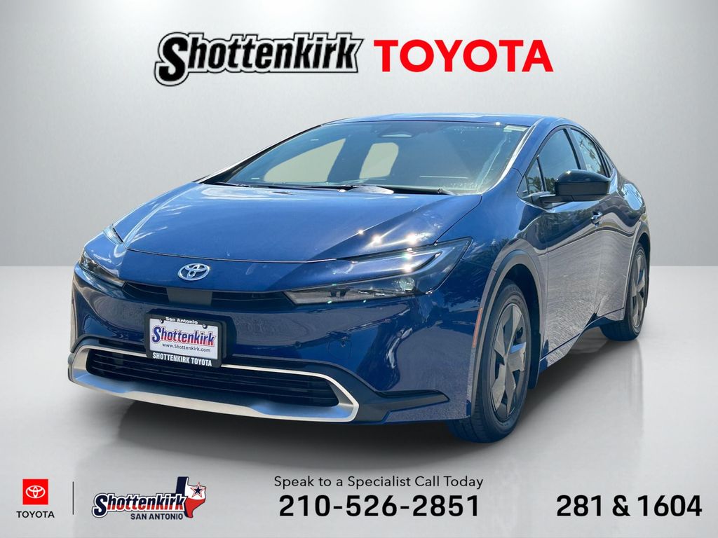 2026 Toyota Prius SE's photo