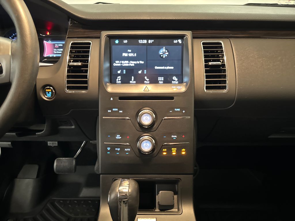 Certified Used 2019 Blue Ford SEL image 24