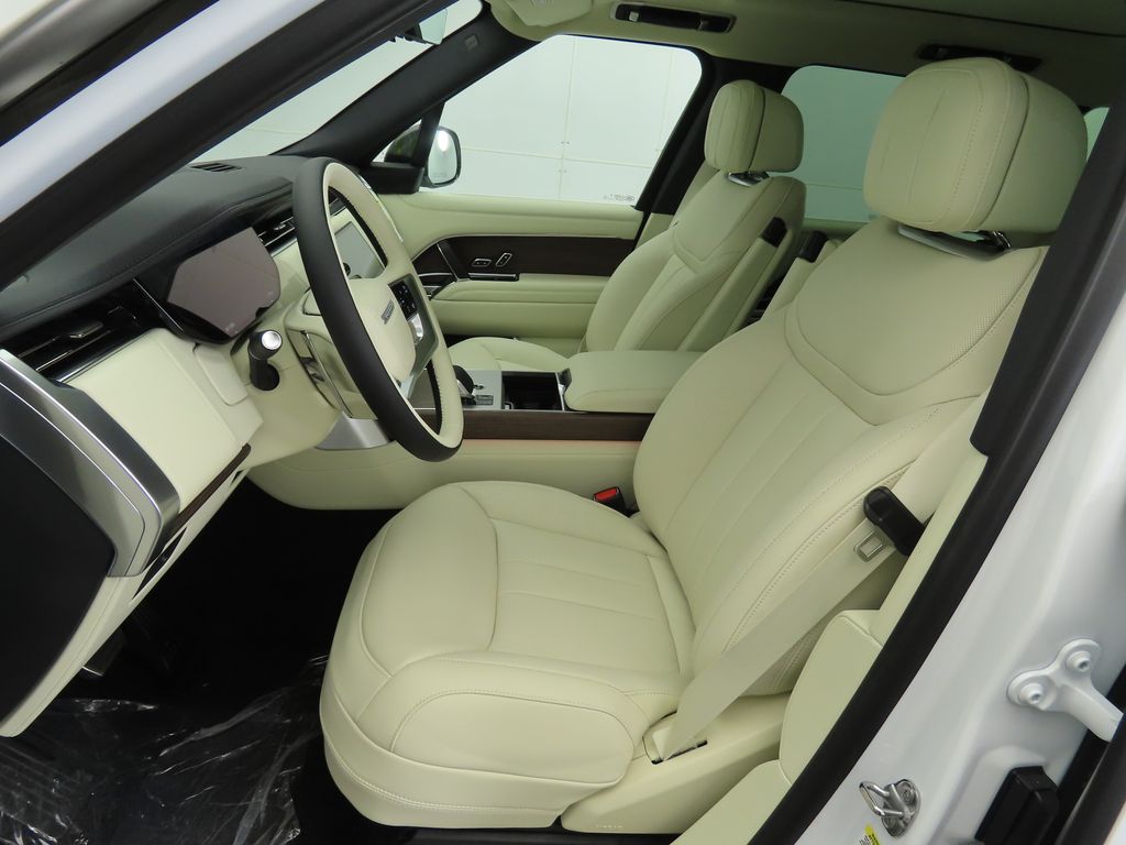 Thumbnail: 2025 Land Rover Range Rover - 19