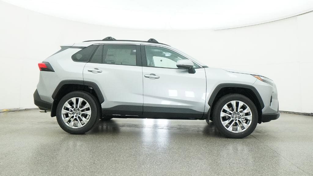 Thumbnail: 2025 Toyota RAV4 - 10