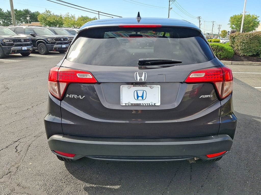 Thumbnail: 2017 Honda HR-V - 5