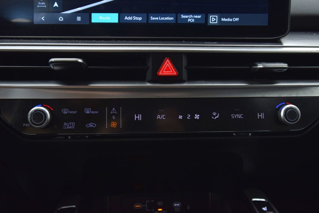 used 2024 Kia Sorento car, priced at $25,500