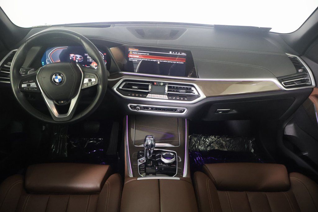 2022 BMW X5 sDrive40i 8