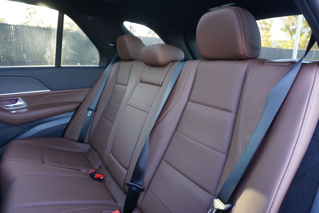 Thumbnail: 2026 Mercedes-Benz GLE - 14