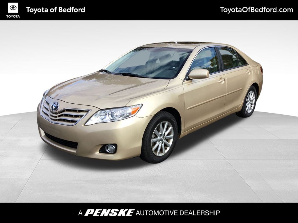 2010 Toyota Camry XLE -
                  Bedford, OH