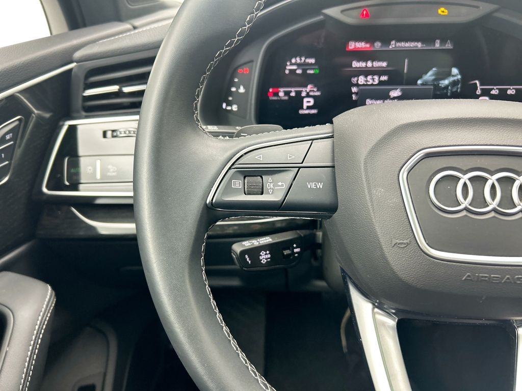 Thumbnail: 2025 Audi Q7 - 11