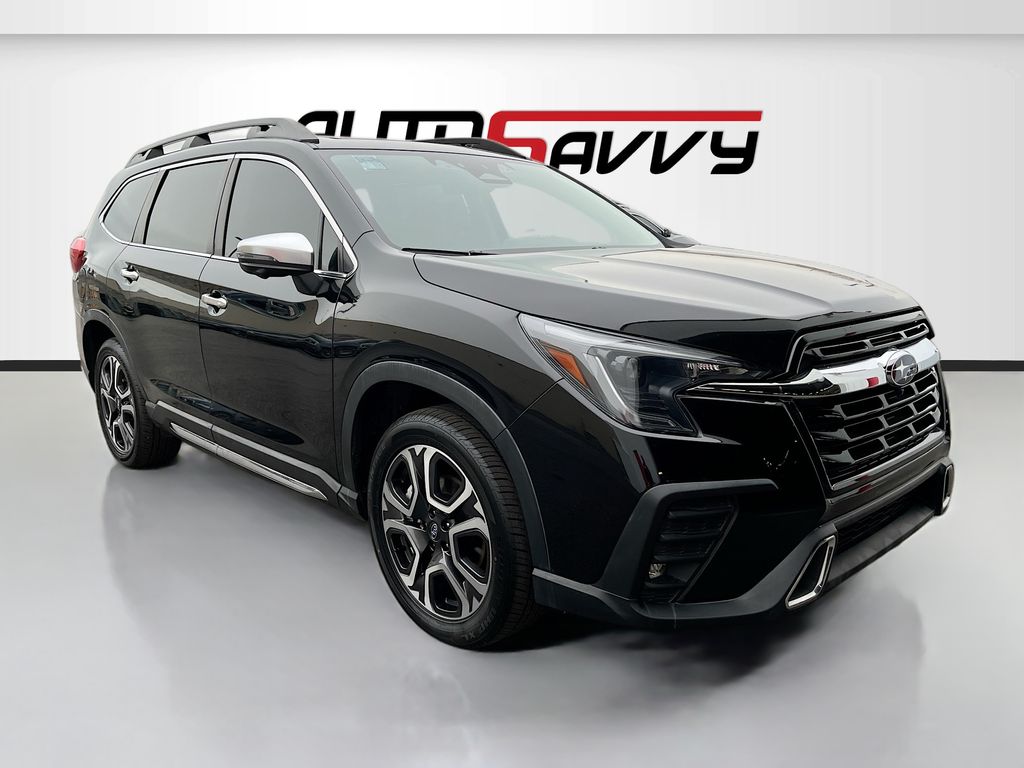2023 Subaru Ascent Touring's photo