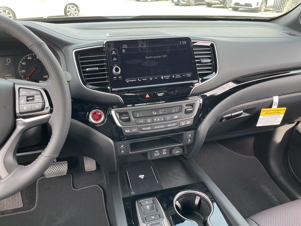 Thumbnail: 2026 Honda Ridgeline - 10