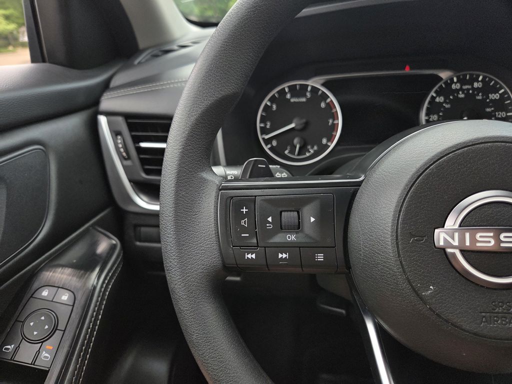 Used 2024 Nissan Rogue SUV