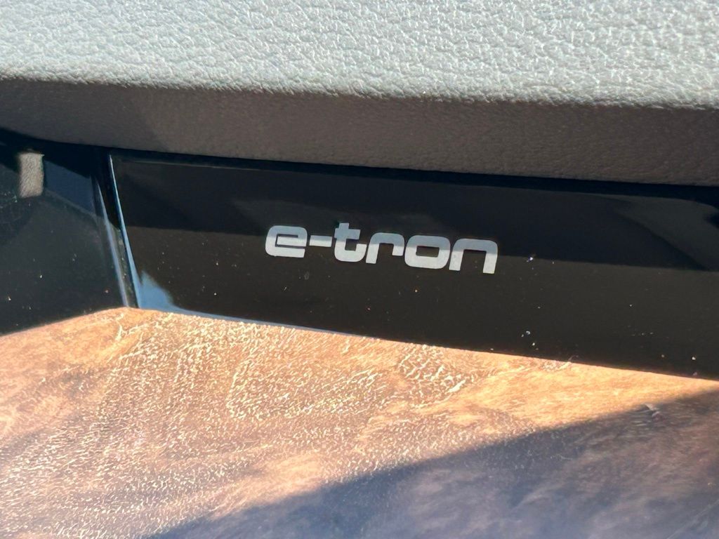 Used 2019 Gray Audi Premium Plus image 42