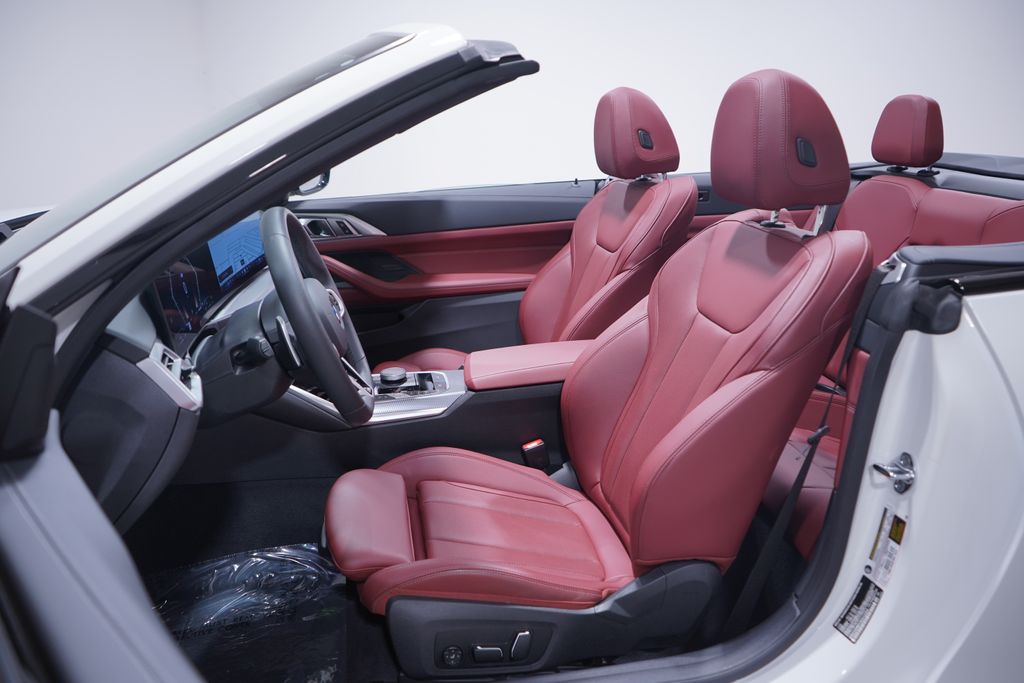 Thumbnail: 2025 BMW 4 Series - 11