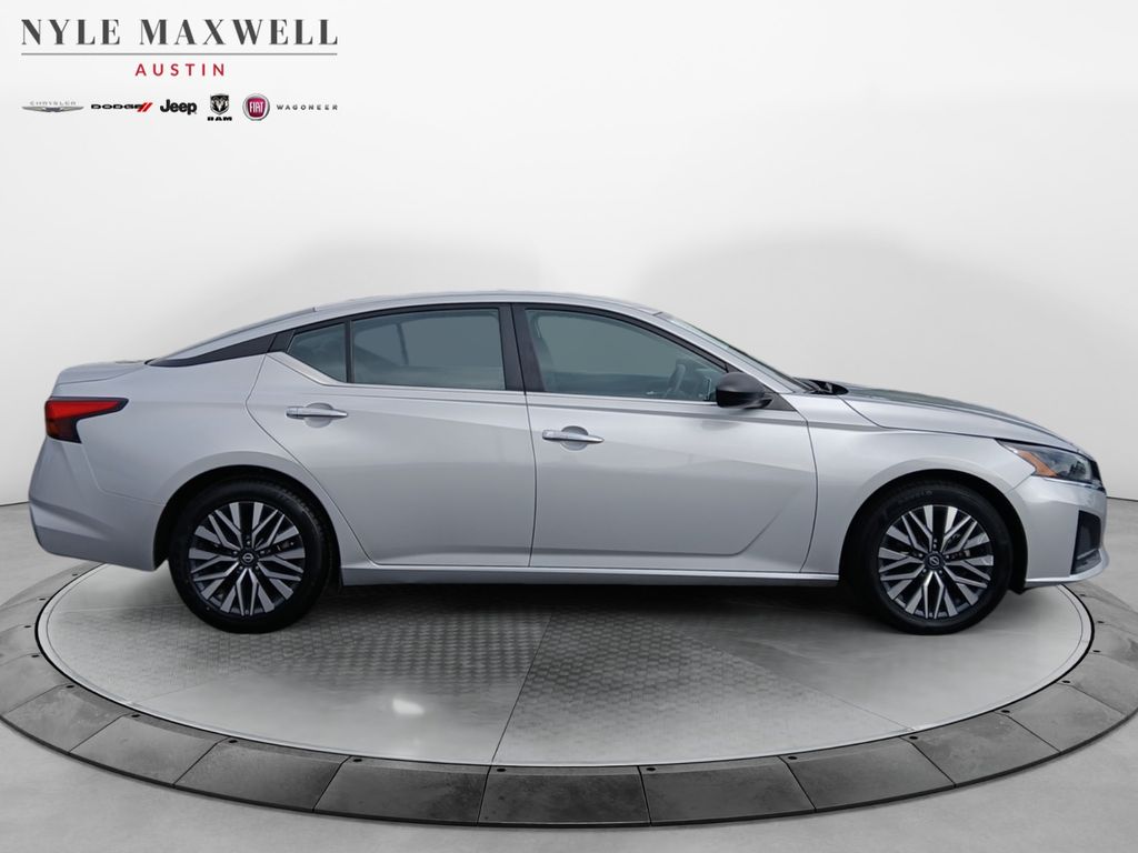 Used Car 2024 Nissan Altima  2.5 Sv For Sale Under $20,000 In Austin, Texas
