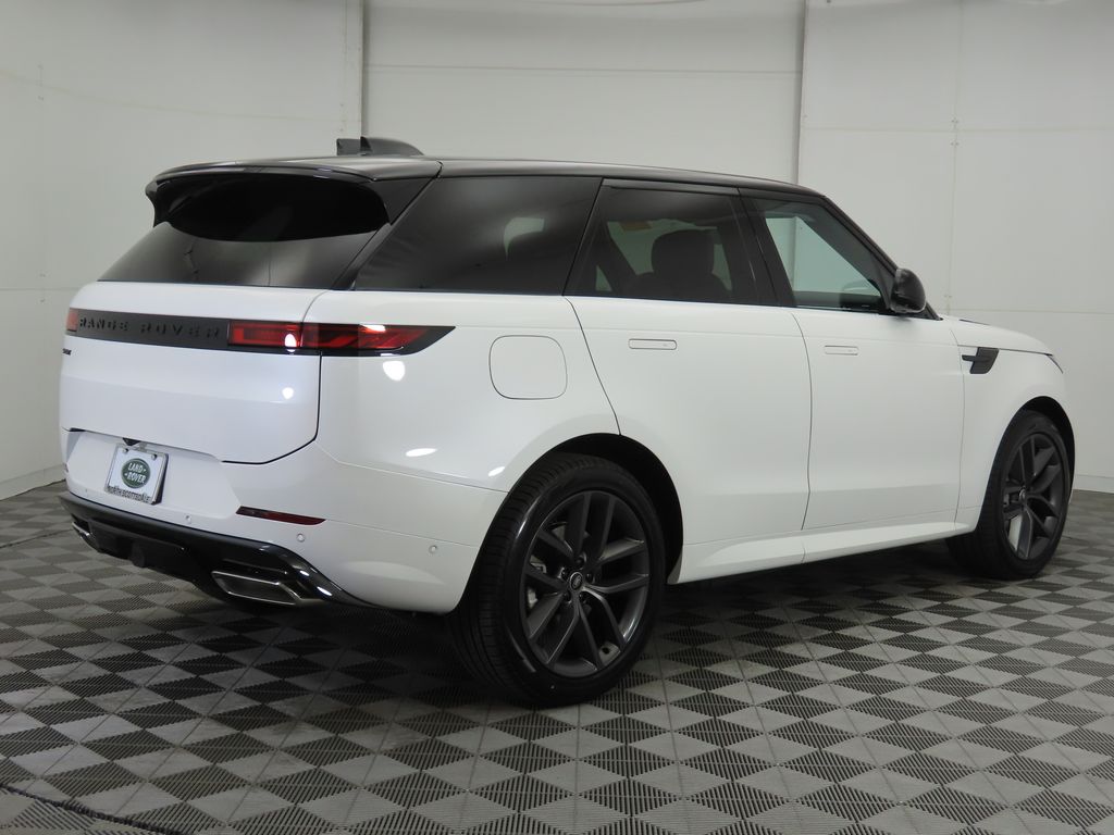 Thumbnail: 2025 Land Rover Range Rover Sport - 5