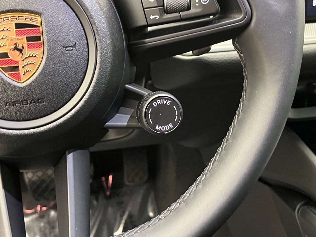 Thumbnail: 2025 Porsche Cayenne - 15