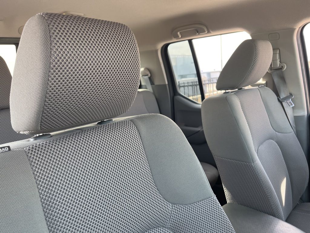 Thumbnail: 2015 Nissan Frontier - 28