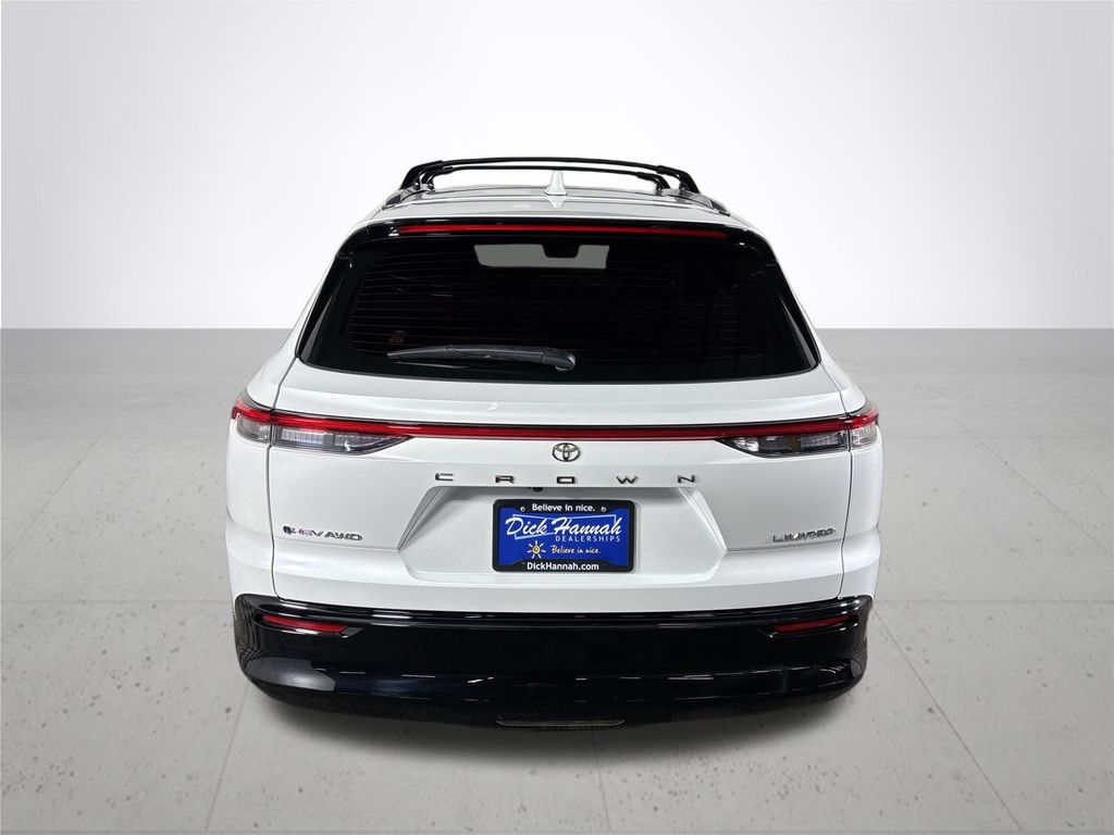 2025 Toyota Crown Signia Limited