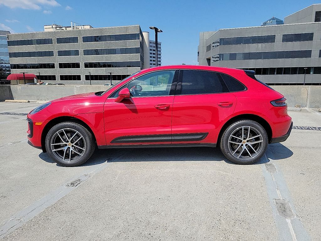 2025 Porsche Macan  7