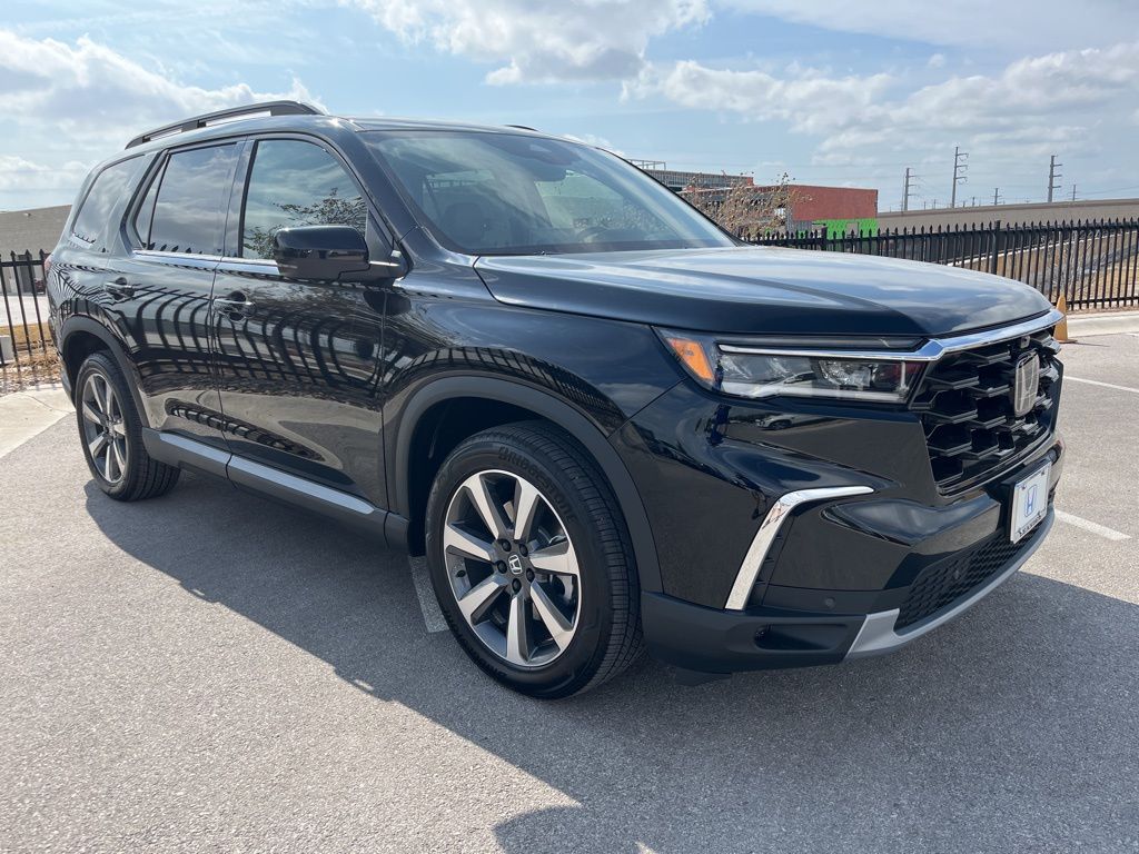 Thumbnail: 2025 Honda Pilot - 3