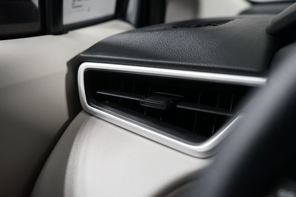 Thumbnail: 2024 Toyota Corolla Cross - 23