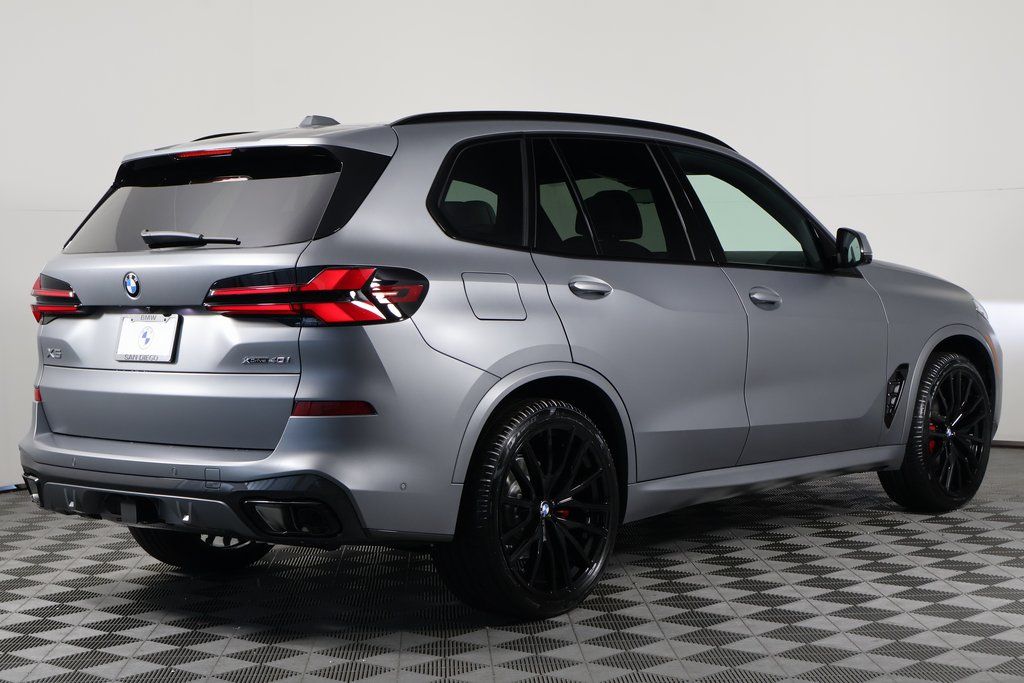 Thumbnail: 2026 BMW X5 - 2