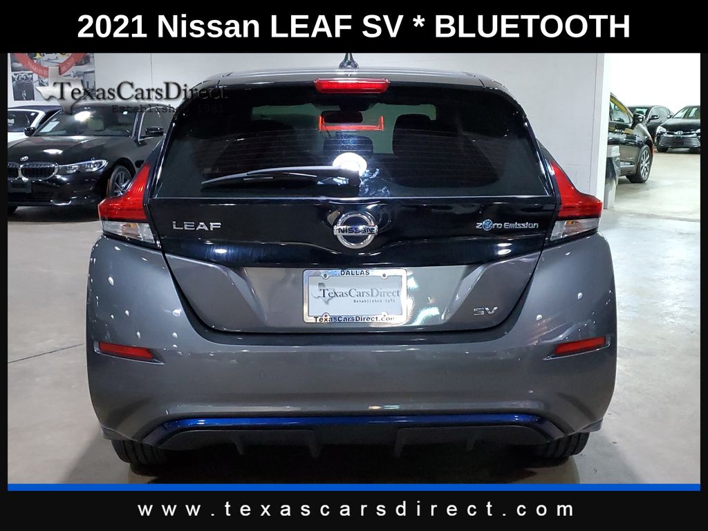 2021 Nissan LEAF SV photo