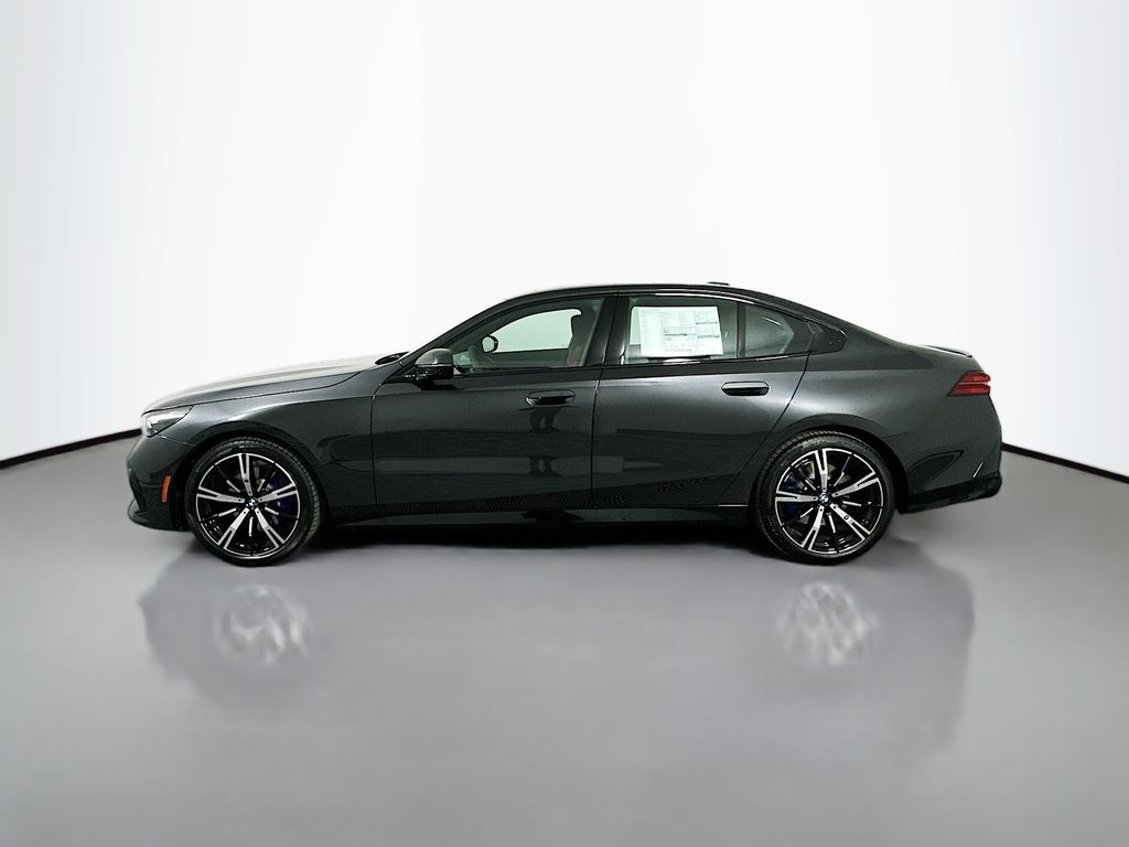 Thumbnail: 2026 BMW 5 Series - 8