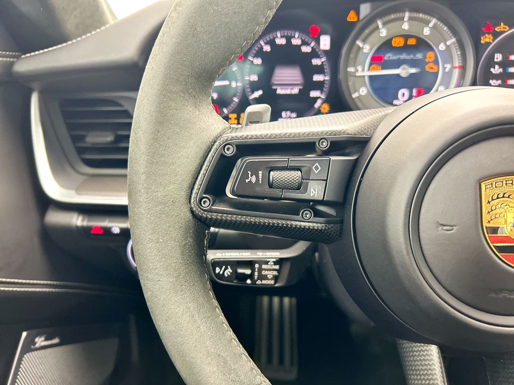 Thumbnail: 2024 Porsche 911 - 14