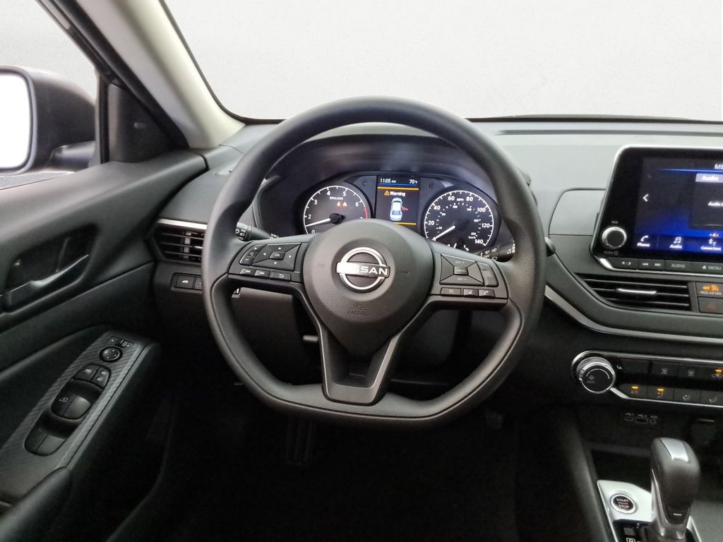 used 2025 Nissan Altima car