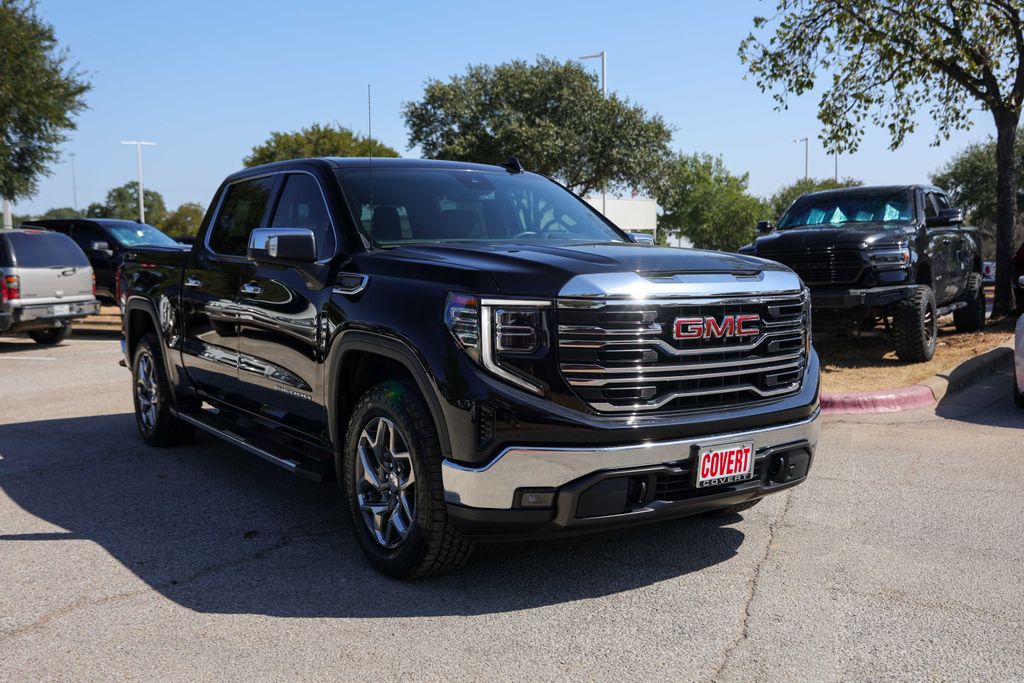 Used 2024 Black GMC SLT image 9