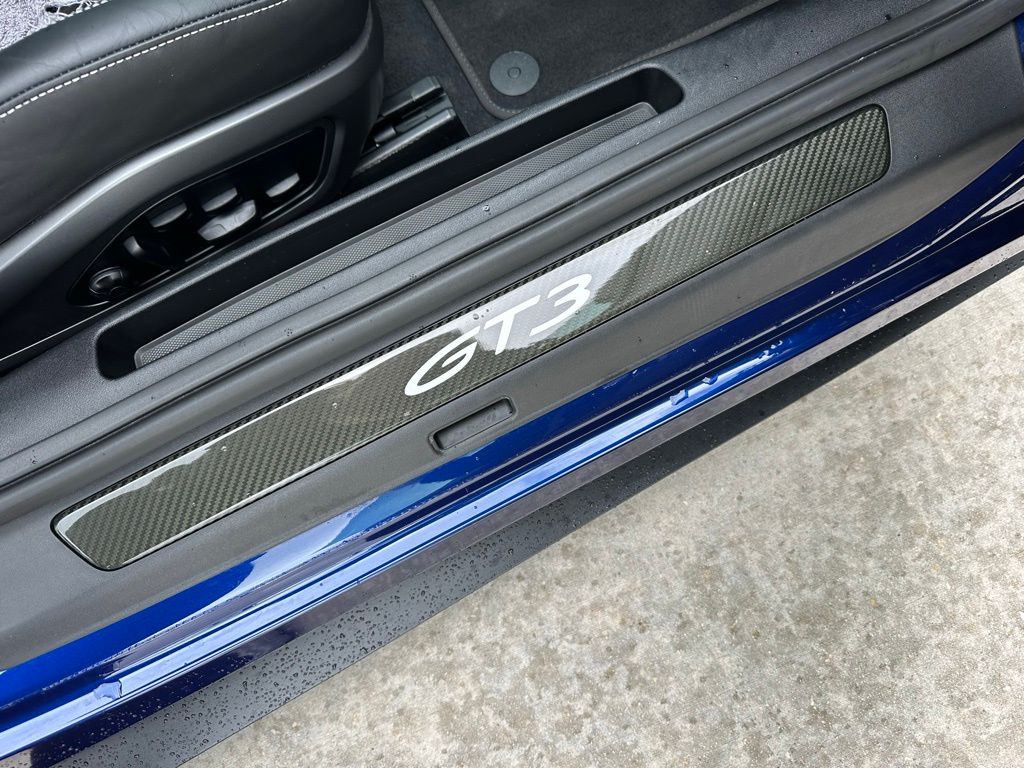 Thumbnail: 2022 Porsche 911 - 23