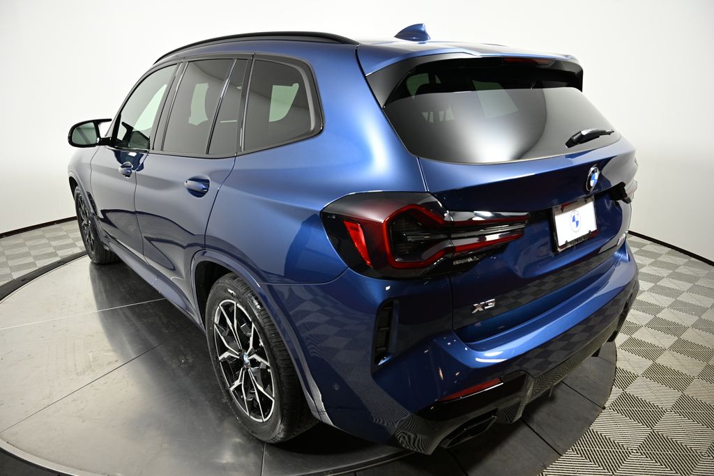 Thumbnail: 2023 BMW X3 - 3
